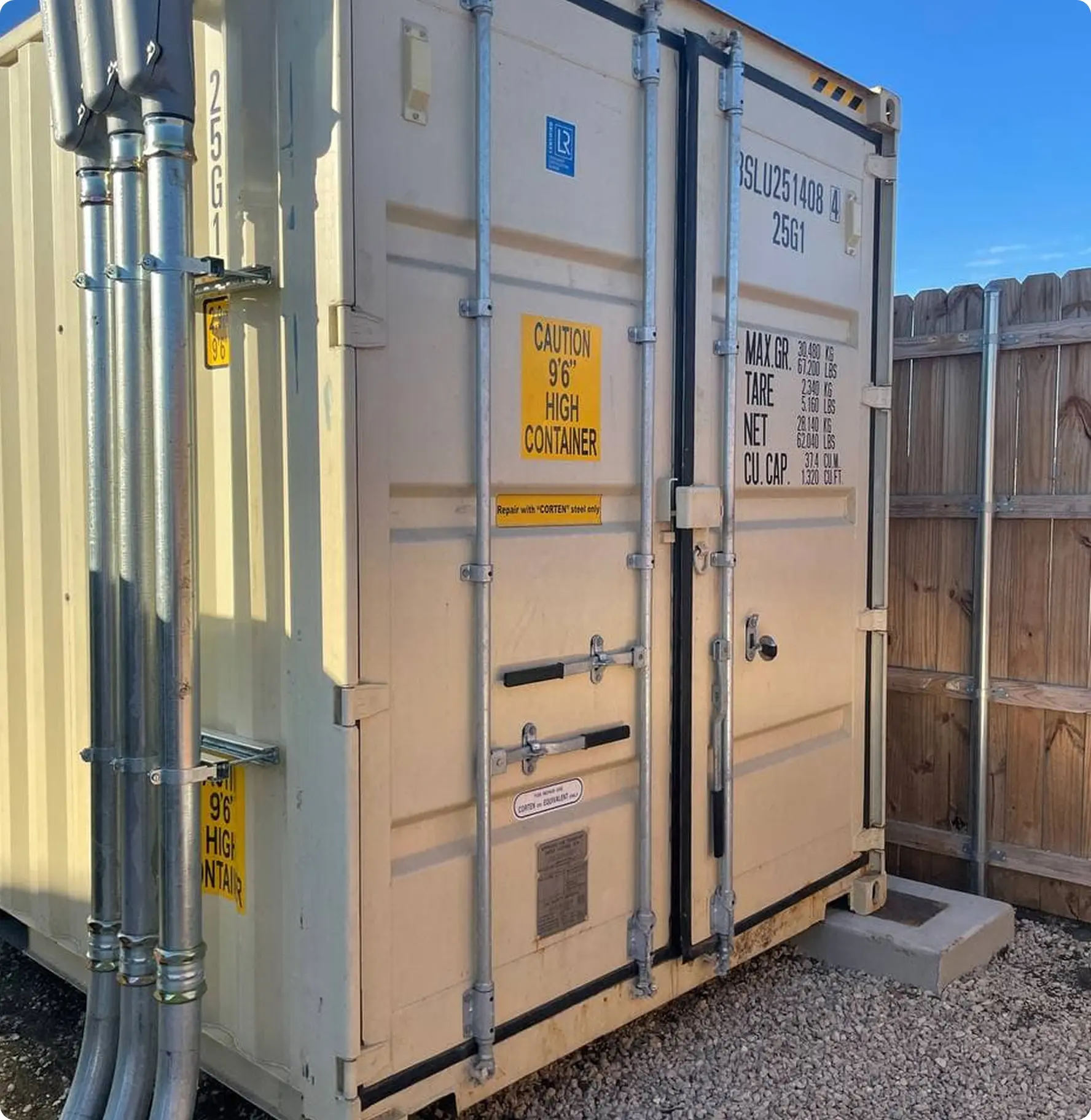  Immersion mining container on site